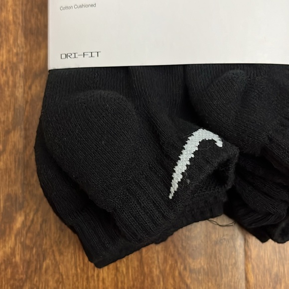 Nike Everyday Low Cotton Cushioned Socks 6 Pack - Picture 6 of 17